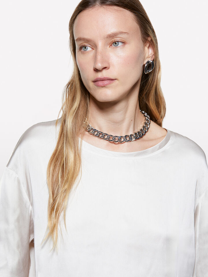 Blusa bege over fit em cetim - blusas para mulher - Bege | Sisley image number 4